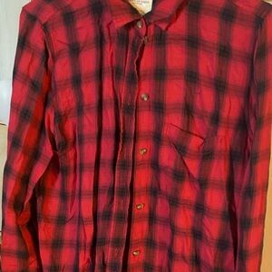 American Eagle Outfitters Red and Black Plaid Button-Down Shirt